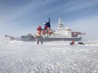 ship blown snow